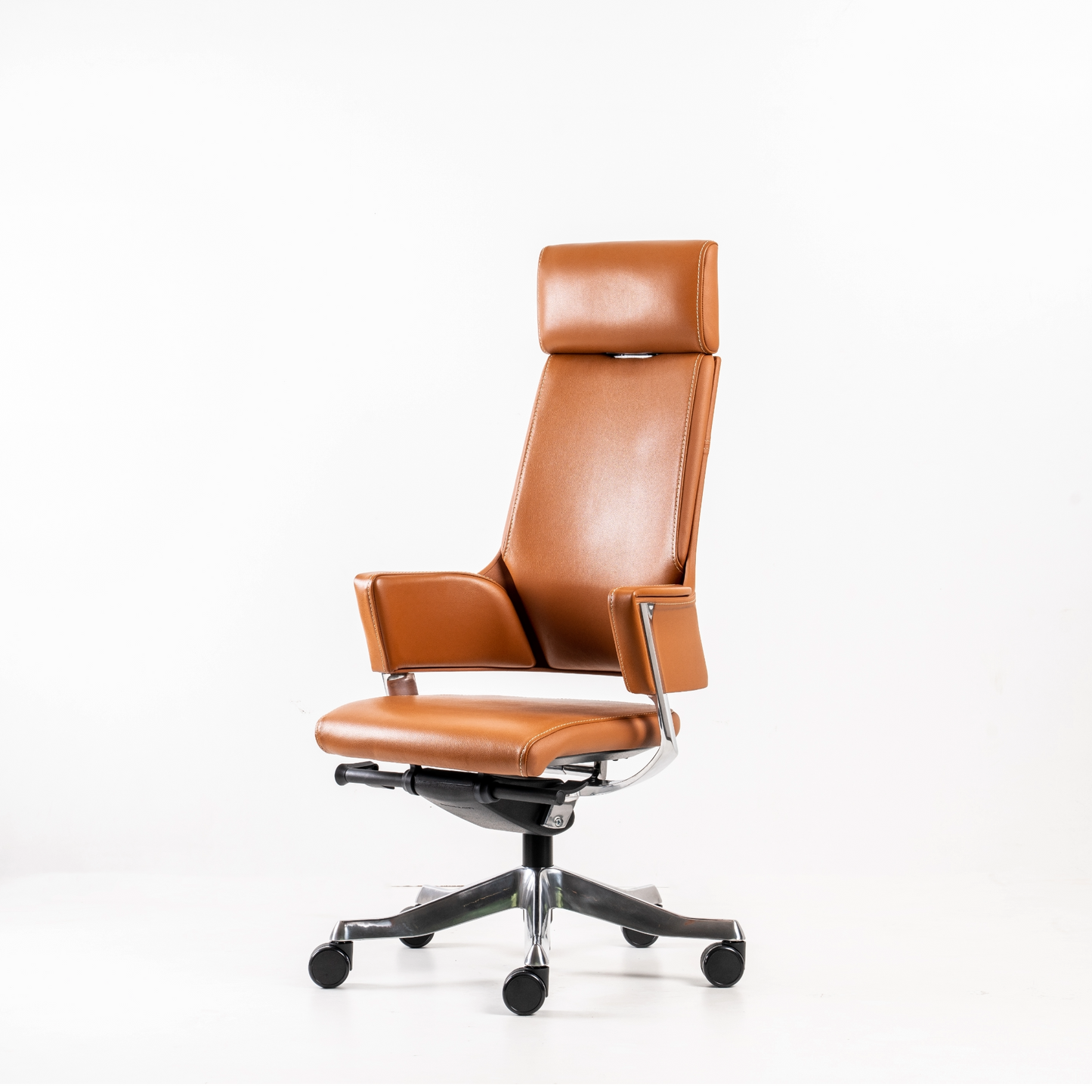 Backrest: For the standard basic line, only the seat, backrest and armrest panels are upholstered in fabric or synthetic-covering. For optional premium line (available in leather upholstery only), the rear of the back-shell is wrapped in leather in addition to leather upholstery. Leather and synthetic-covering upholstery will come with thicker, contrast-color thread stitching.