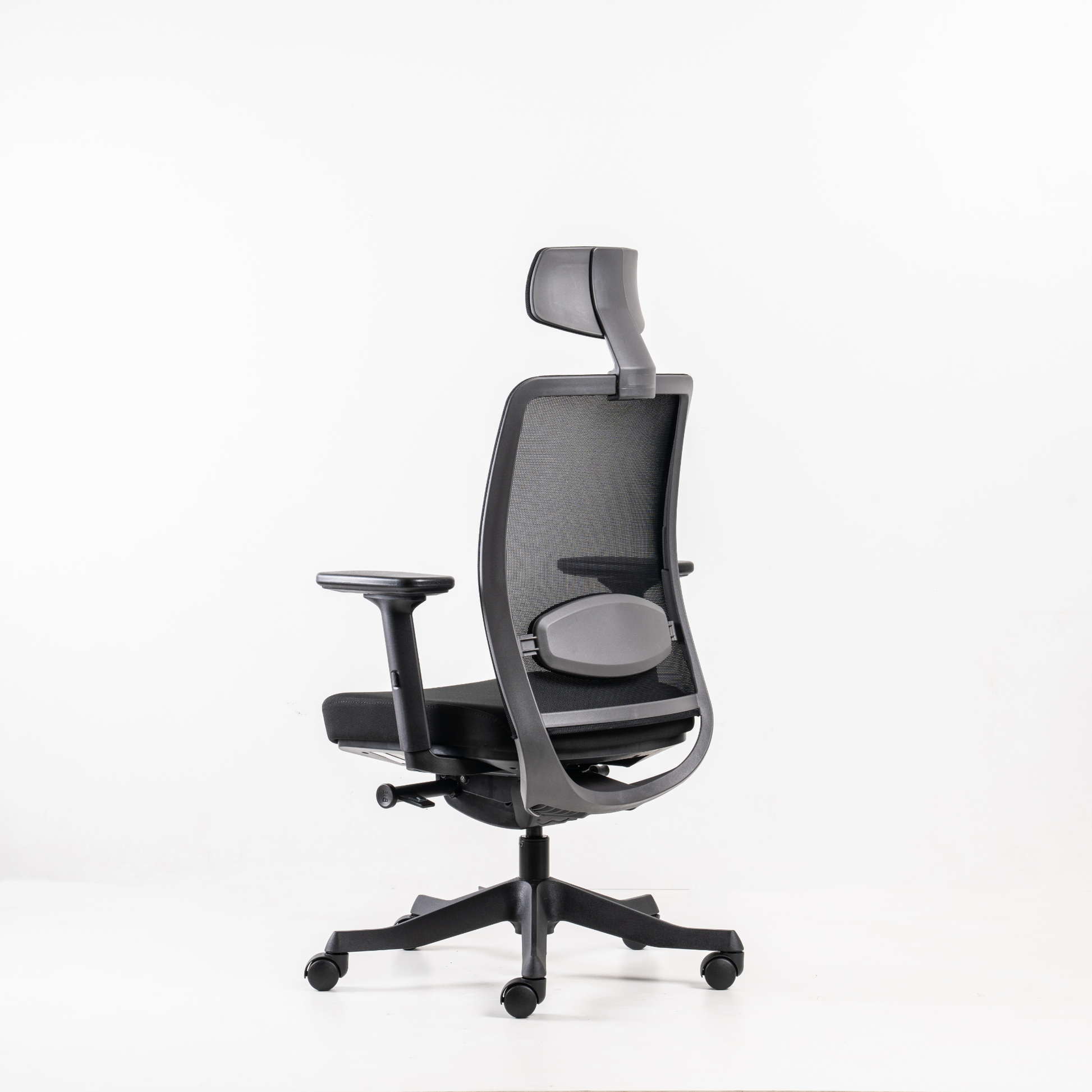 Chair Mechanism: Synchronized mechanism features 4-position tilt lock, pneumatic seat height, tilt tension control by side knob and 2 seat angle positions.