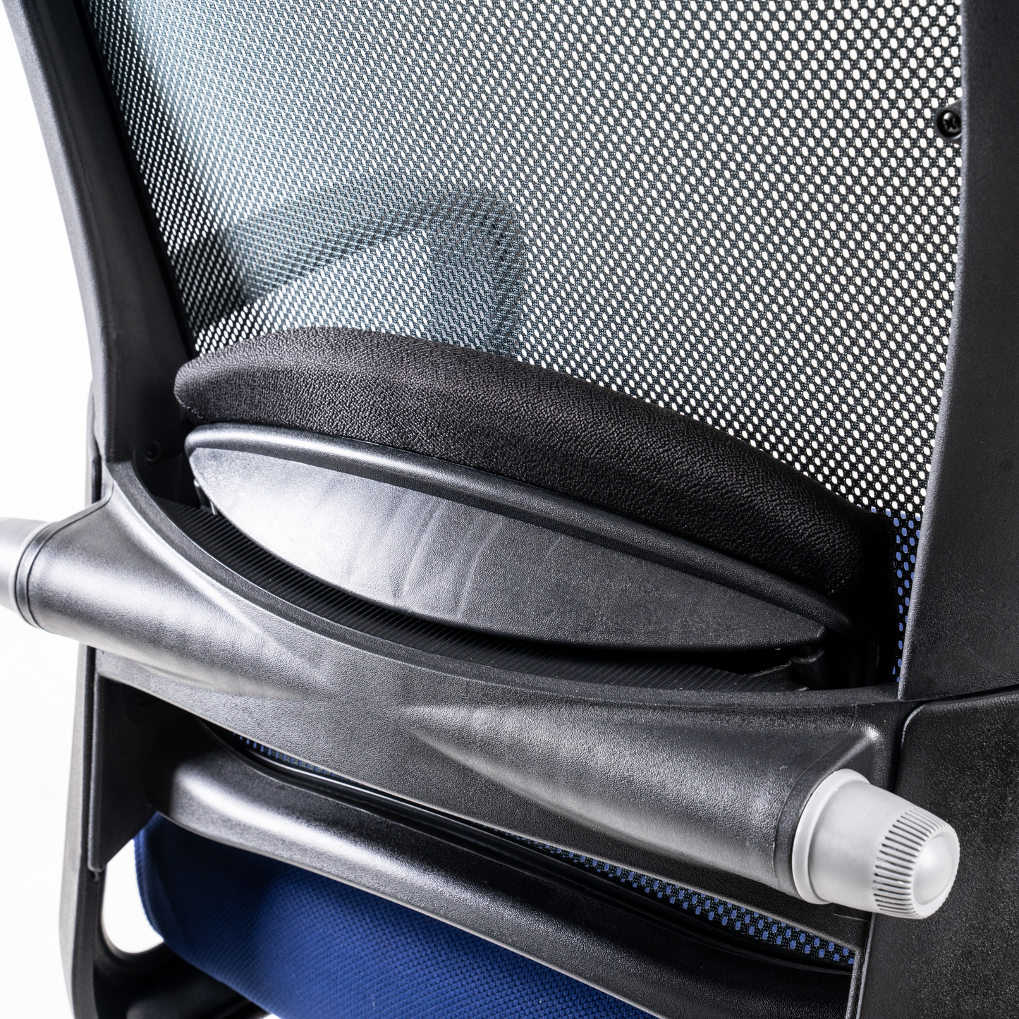 Lumbar Support Pad Lumbar support can be conveniently  adjusted by side knobs, without getting  up from chair, to customize the exact  support for various spinal shapes.