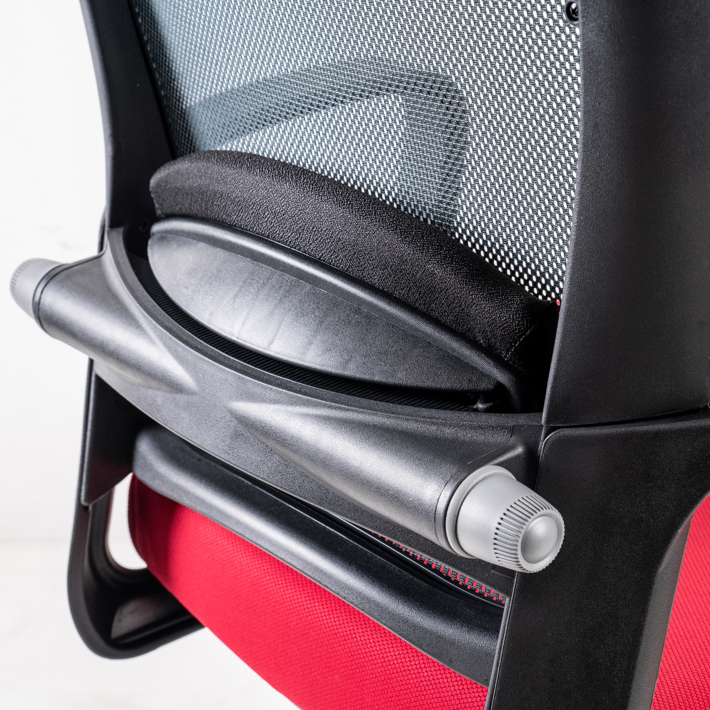 Lumbar Support Pad Lumbar support can be conveniently  adjusted by side knobs, without getting  up from chair, to customize the exact  support for various spinal shapes.